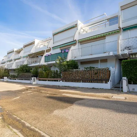 Appartement Les Marinas De La Ii By Interhome Le Grau-du-Roi